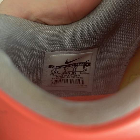 NIKE KD Basketball Shoes / Sneakers - Picture 6 of 6